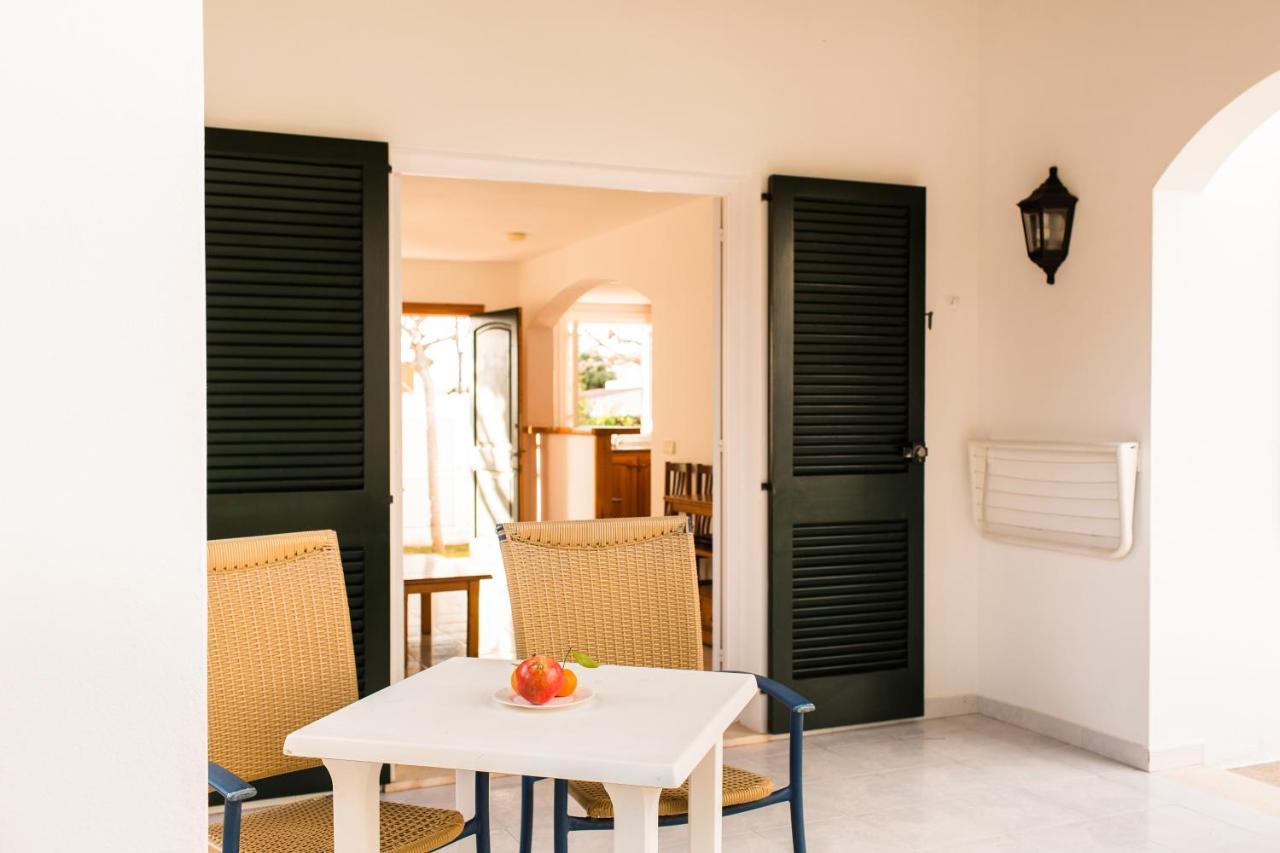 Sagitario Vista Playa II Apartamentos Cala Blanca  Exterior photo